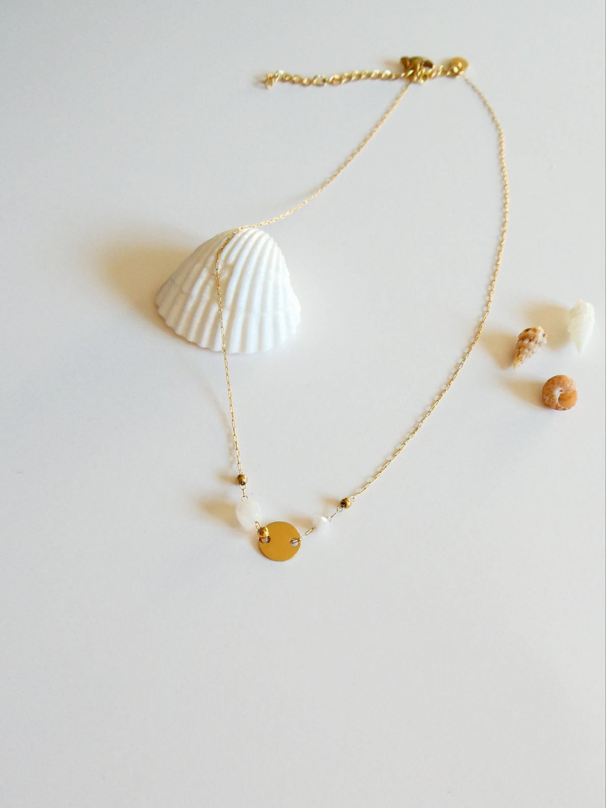 Collier fin